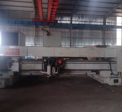Máy cắt laser của nhật LCE 3250
